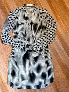 Gap lightweight long sleeve dress- light green and black